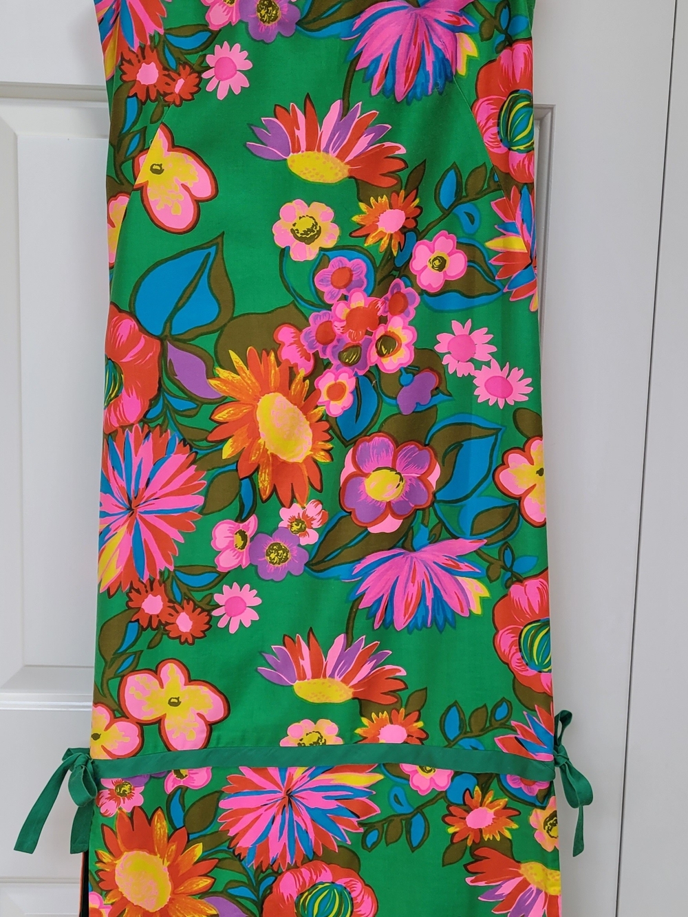 Sun Fashions Of Hawaii (Honolulu) Full Length Sleeveless Hawaiian Dress